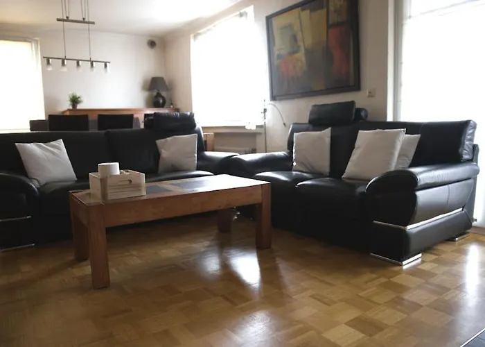 Cozy 3 Bedroom House With 11 Kw Electric Car Charger