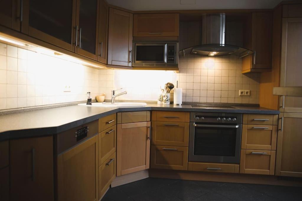 Cozy 3 Bedroom House With 11 Kw Electric Car Charger Hesperange