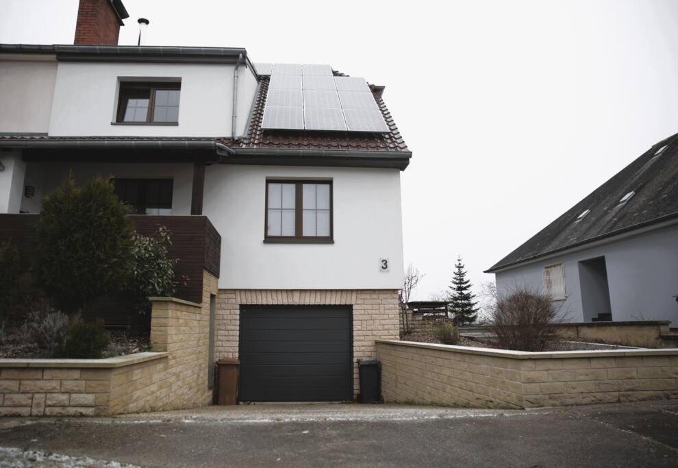 Cozy 3 Bedroom House With 11 Kw Electric Car Charger * Hesperange